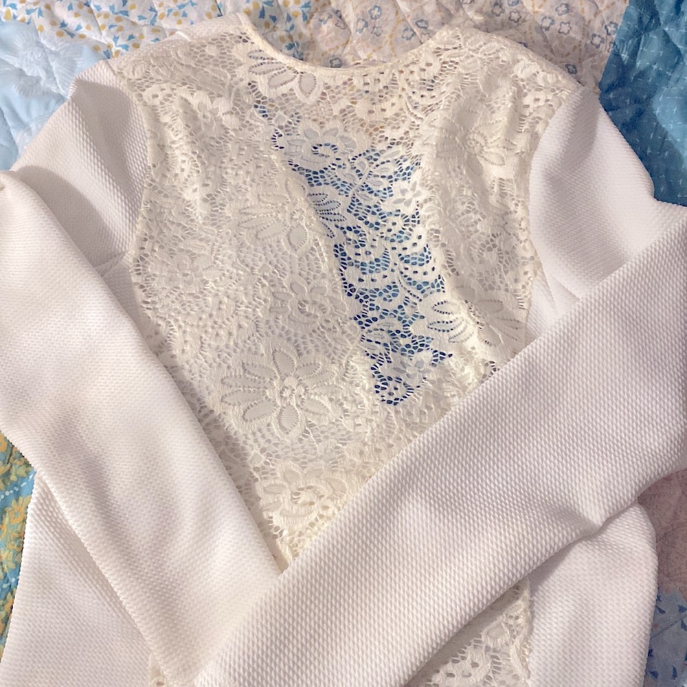 White jacket - Picture 3 of 3